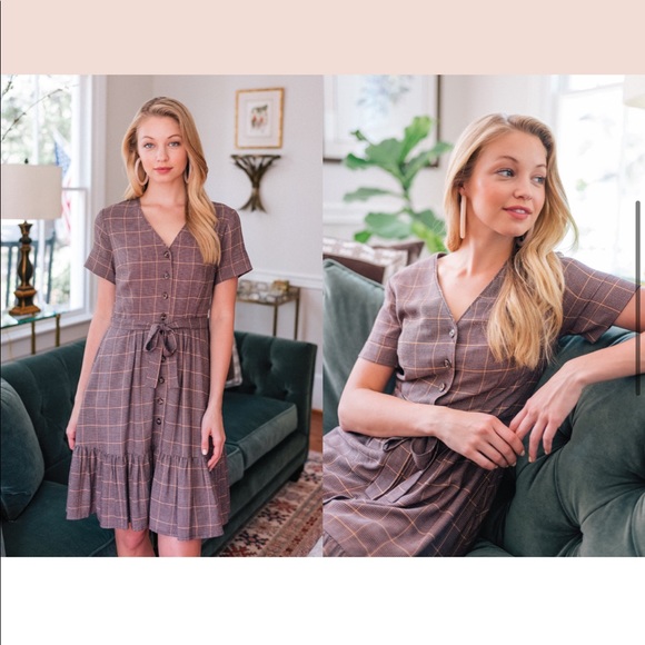 NWT Gal Meets Glam, Emerson Dress - Picture 2 of 5